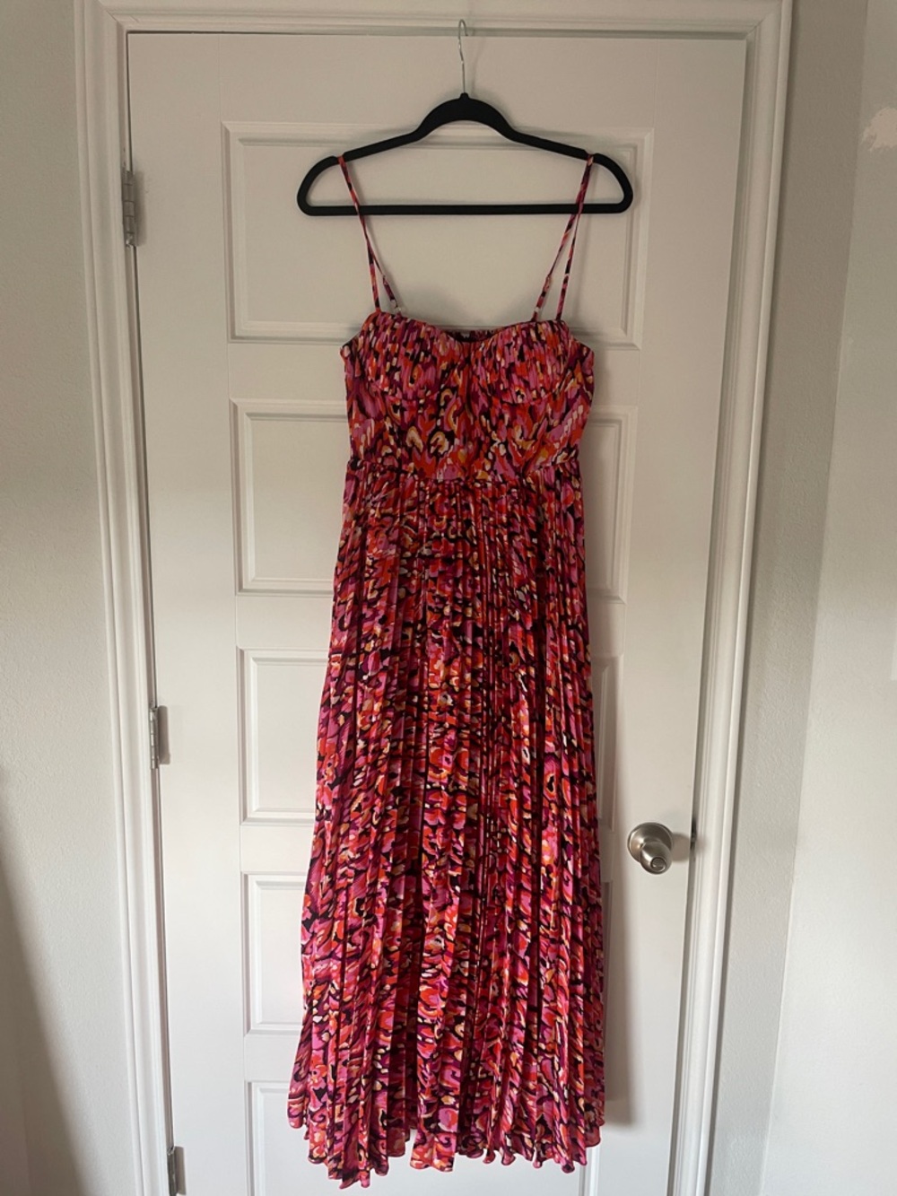 Petal & Pup Achanti Pleated Maxi Dress - Picture 2 of 5